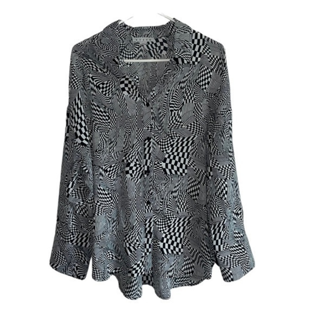 NanaMacs Checkered Button-Down Blouse Womens Size Medium NWOT